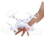 Detalle del drone Syma X5SW con cámara HD y wifi en color negro