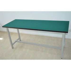 Werkbank mit antistatischer Beschichtung 160x80 cm und 75 cm Höhe