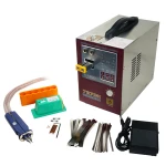 Detalle del interruptor de pie para soldadora Sunkko 737DH