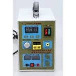 Detalle del panel de control de la Sunkko 788h soldadora de puntos